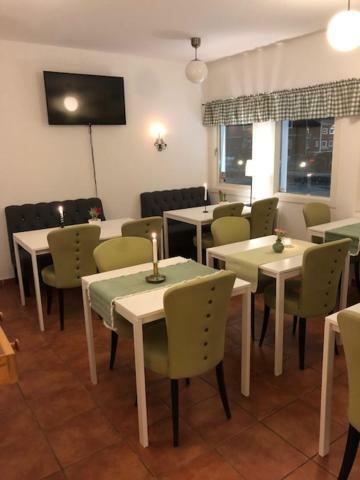 Maelaroe Hotell Ekerö Esterno foto